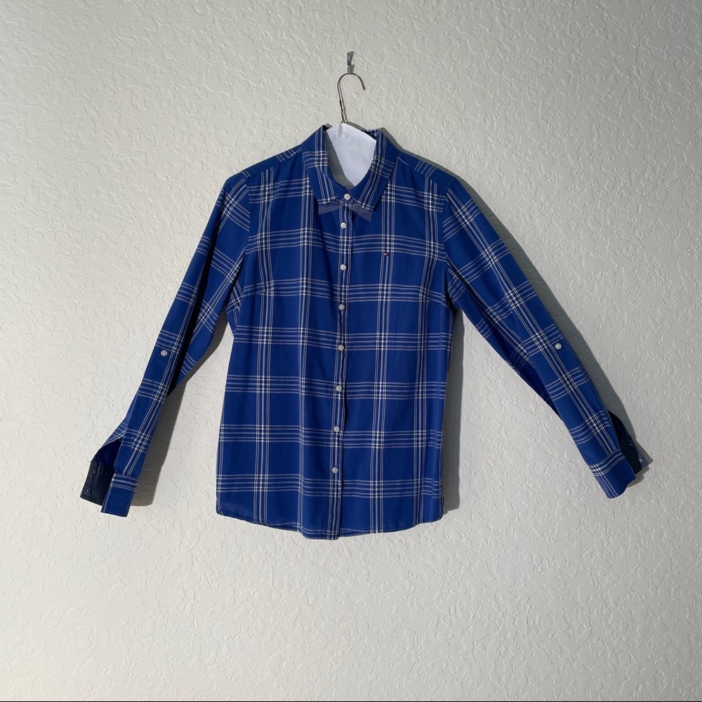 Tommy Hilfiger plaid long sleeve blue white casual work roll tab button down
